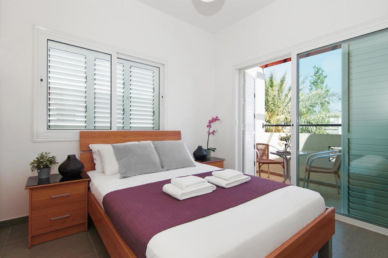 Villa Palm โปรทาราส ภายนอก รูปภาพ