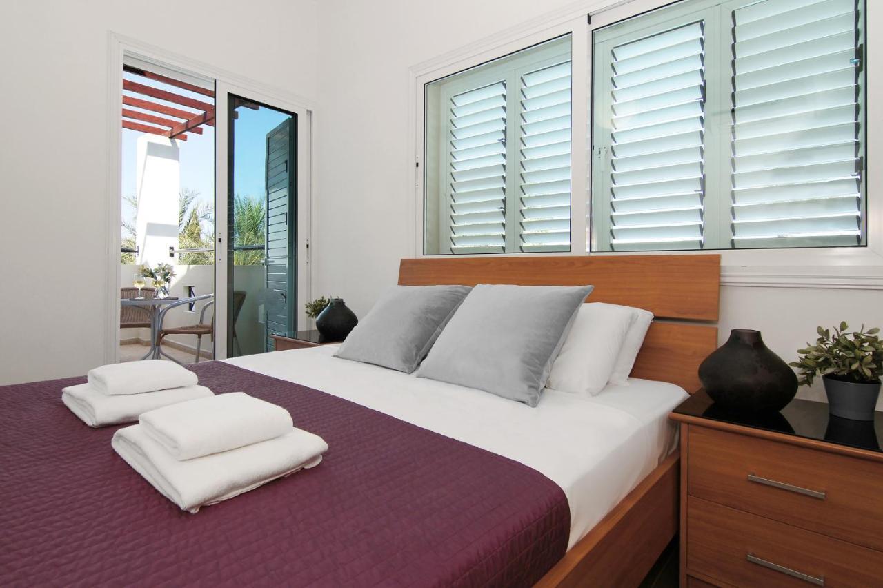 Villa Palm โปรทาราส ภายนอก รูปภาพ